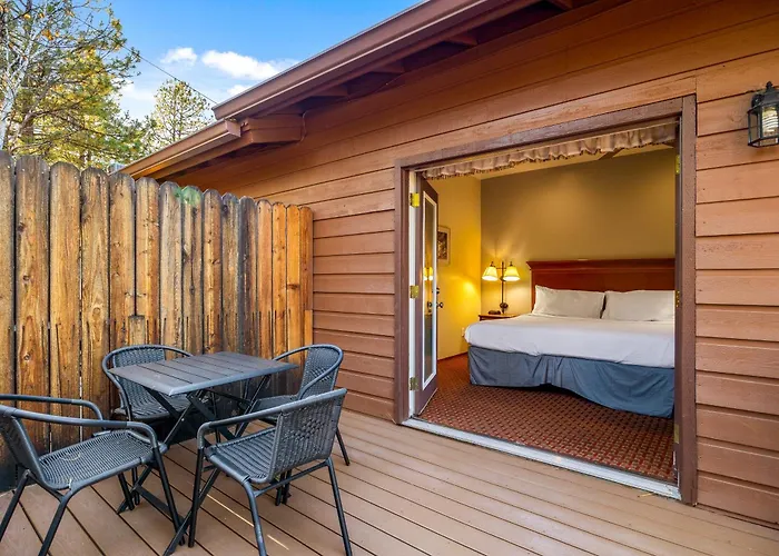 Roundhouse By Vri Indian Pine