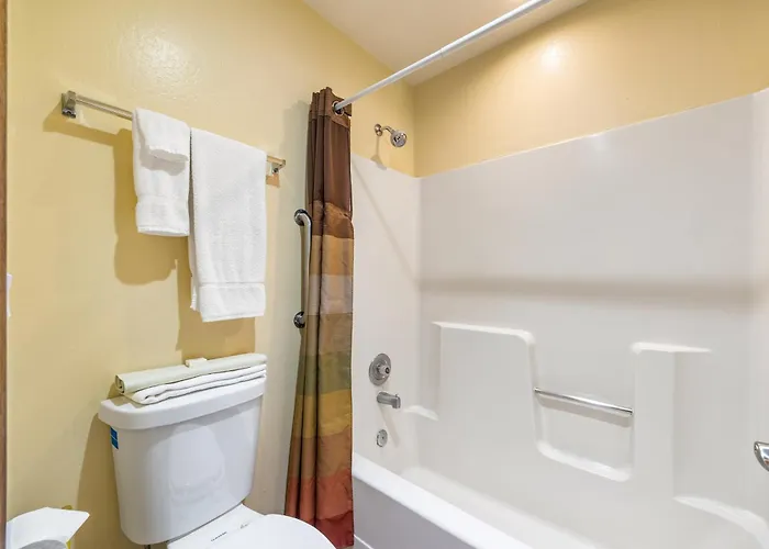 Roundhouse By Vri 3* Indian Pine